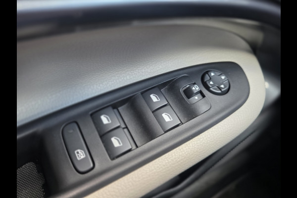 Fiat 600 105PK Hybrid La Prima | Massagestoel | Leder | Full options |