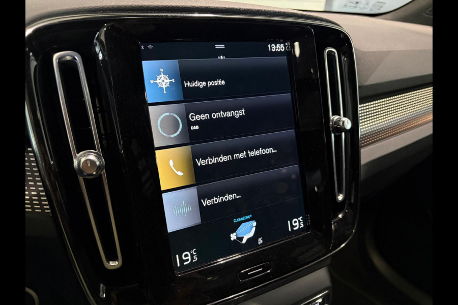 Volvo XC40 T4 Aut. Plug-in Hybrid R-Design Parkeercamera Panoramadak 211pk