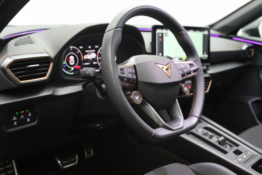 CUPRA Formentor 1.4 e-Hybrid VZ 245 PK Performance PHEV, Panoramadak, 360 Camera, Trekhaak, Stuur-Startknop