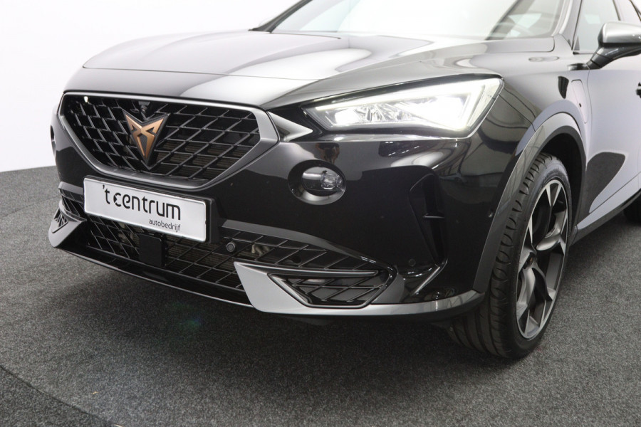CUPRA Formentor 1.4 e-Hybrid VZ 245 PK Performance PHEV, Panoramadak, 360 Camera, Trekhaak, Stuur-Startknop
