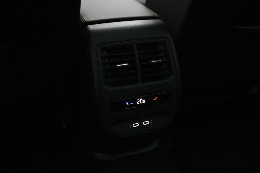 CUPRA Formentor 1.4 e-Hybrid VZ 245 PK Performance PHEV, Panoramadak, 360 Camera, Trekhaak, Stuur-Startknop