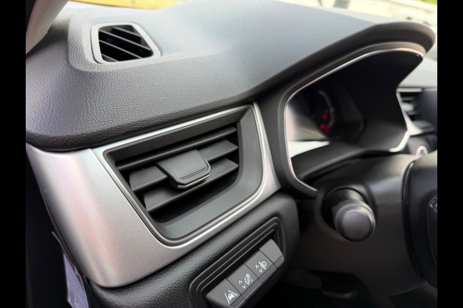 Renault Captur 1.6 E-Tech Hybrid 145 Intens 2-tone, NAP, Camera, Navi, 18 inch