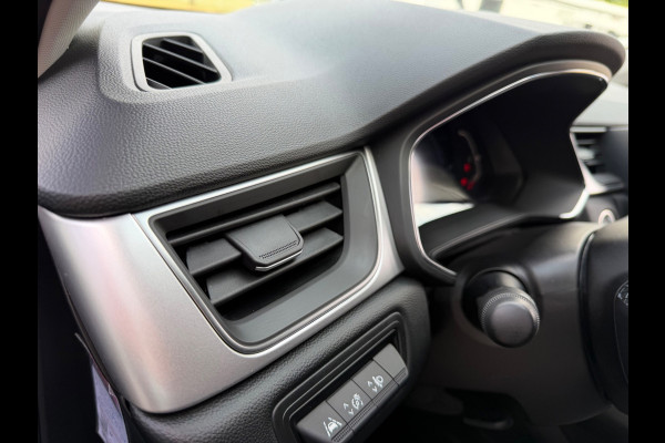 Renault Captur 1.6 E-Tech Hybrid 145 Intens 2-tone, NAP, Camera, Navi, 18 inch