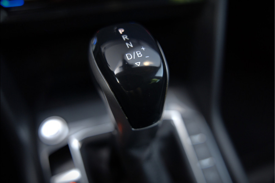 Volkswagen Tiguan 1.4 TSI eHybrid Elegance Business | Stoelverwarming | Stuurverwarming | Massage | 360 Camera | iQ Light | Ambiance Verlichting | Adaptive Cruise Control | Keyless | Apple Carplay | Navigatie | SOH 96%