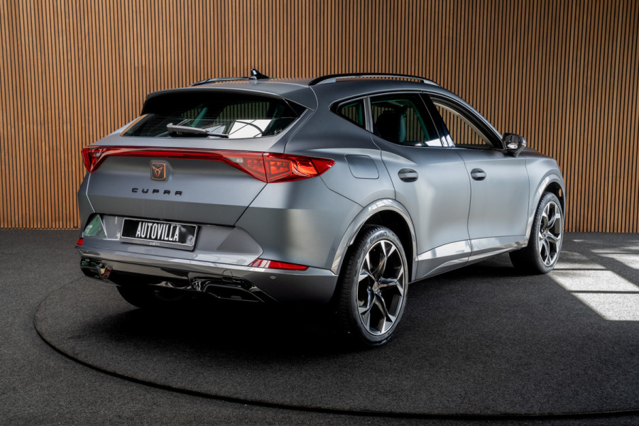 CUPRA Formentor 1.5 TSI Leer Camera ACC PDC Elektr. bedienbare achterklep Stuurverwarming Navi Climate voor & achter Stoelverwarming Virtual cockpit Keyless Entry & Go LM velgen