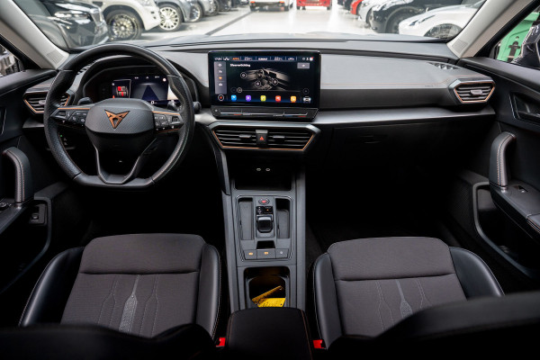 CUPRA Formentor 1.5 TSI Leer Camera ACC PDC Elektr. bedienbare achterklep Stuurverwarming Navi Climate voor & achter Stoelverwarming Virtual cockpit Keyless Entry & Go LM velgen