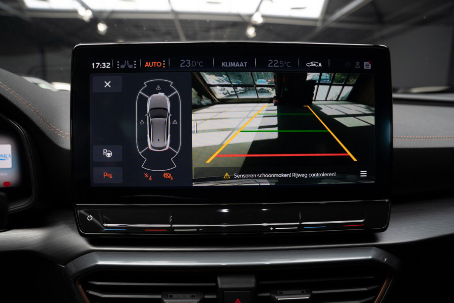 CUPRA Formentor 1.5 TSI Leer Camera ACC PDC Elektr. bedienbare achterklep Stuurverwarming Navi Climate voor & achter Stoelverwarming Virtual cockpit Keyless Entry & Go LM velgen
