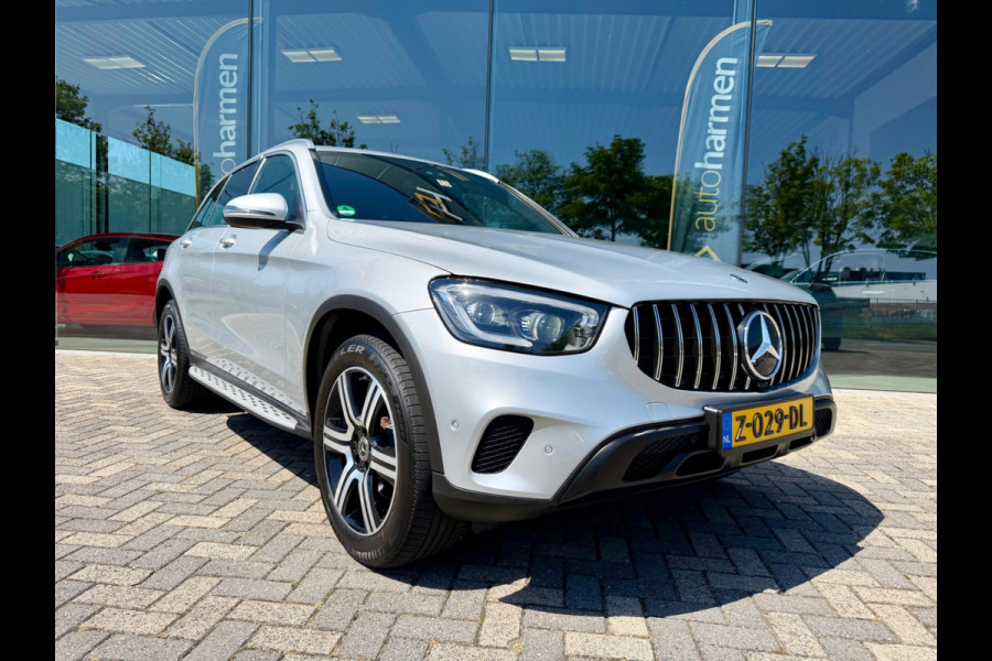 Mercedes-Benz GLC 200 4MATIC Premium Plus, AMG, Burmester, CarPlay, 19 inch, trekhaak
