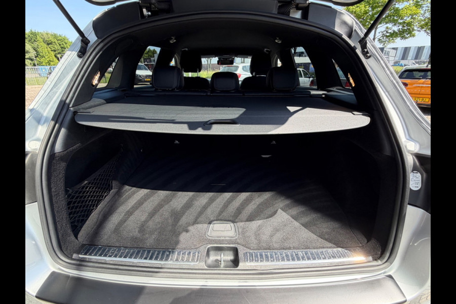 Mercedes-Benz GLC 200 4MATIC Premium Plus, AMG, Burmester, CarPlay, 19 inch, trekhaak