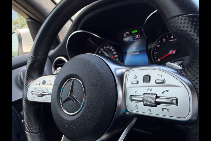 Mercedes-Benz GLC 200 4MATIC Premium Plus, AMG, Burmester, CarPlay, 19 inch, trekhaak