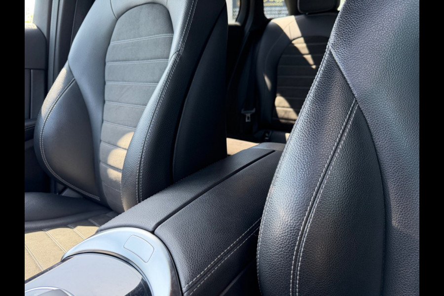 Mercedes-Benz GLC 200 4MATIC Premium Plus, AMG, Burmester, CarPlay, 19 inch, trekhaak