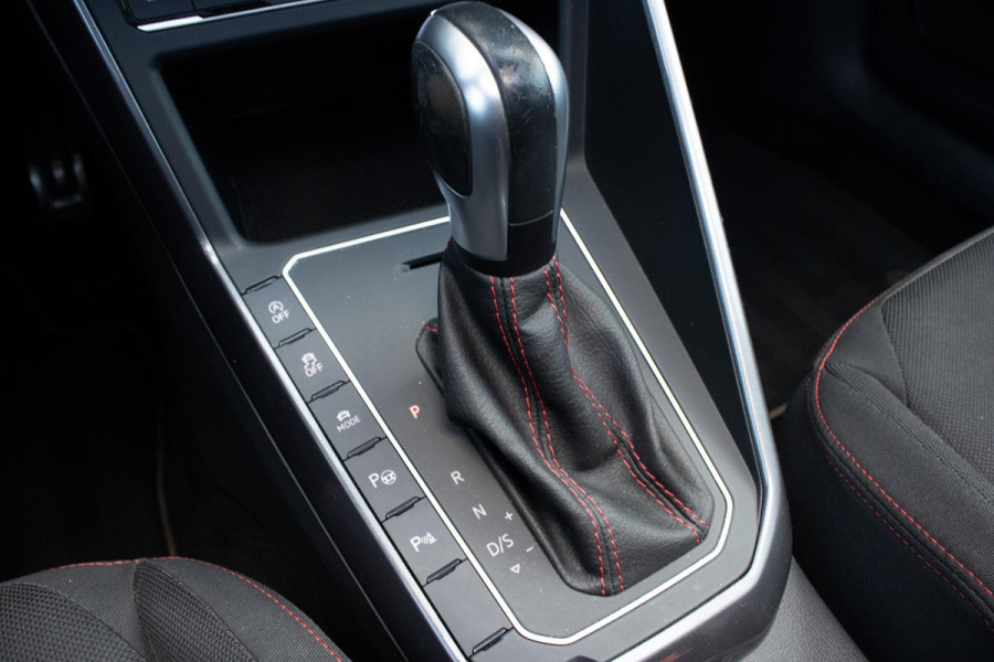 Volkswagen Polo 2.0 TSI GTI PANO Virtuele Cockpit Stoelverwarming Parkeerhulp