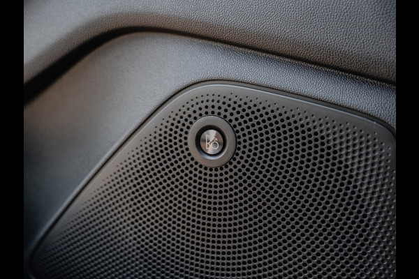 Ford Fiesta 1.5 EcoBoost 200PK ST-3 | Recaro | B&O Sound | LED | Winter Pack