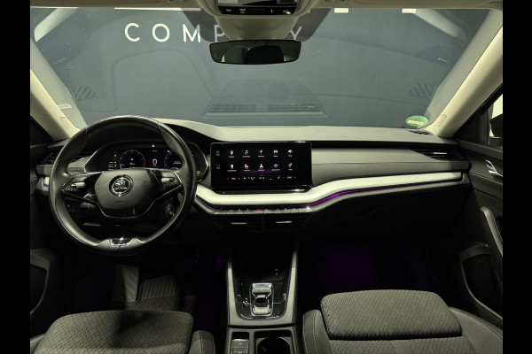 Škoda Octavia Combi 1.5 e-TSI Business KeylessGo Carplay LED Sfeerverlichting