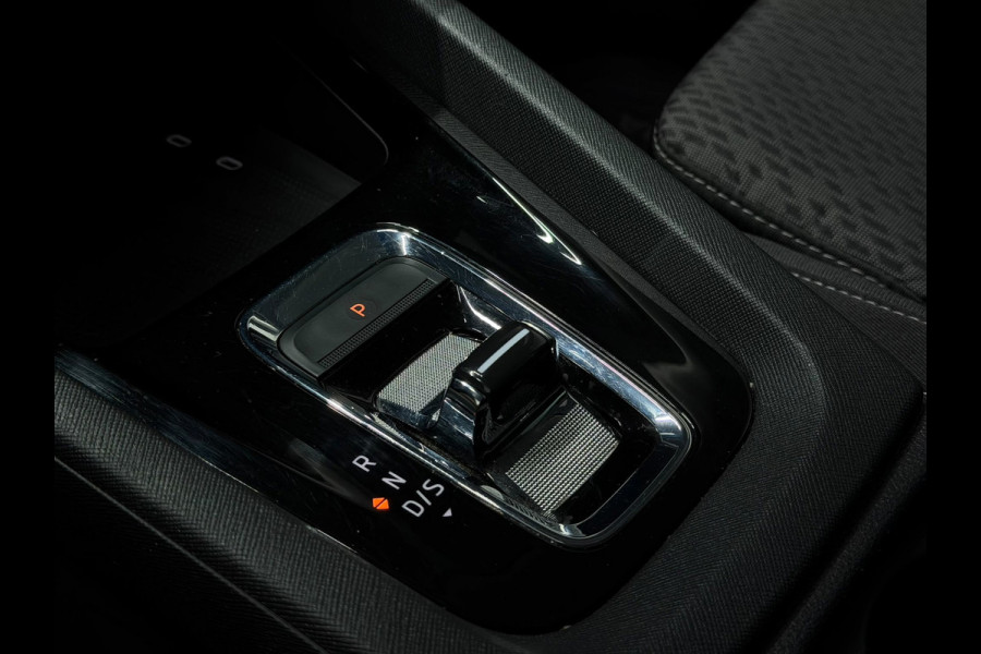 Škoda Octavia Combi 1.5 e-TSI Business KeylessGo Carplay LED Sfeerverlichting