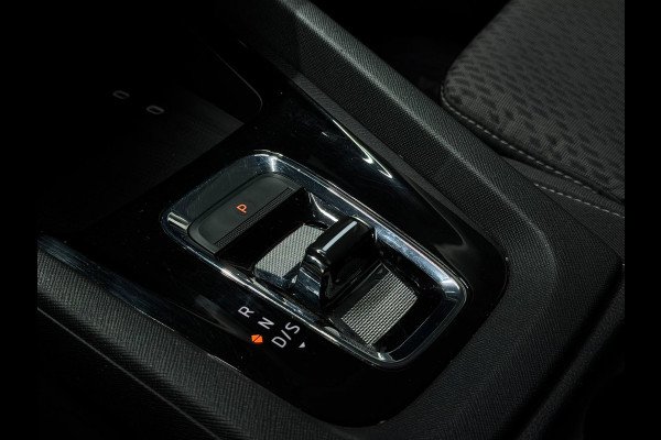 Škoda Octavia Combi 1.5 e-TSI Business KeylessGo Carplay LED Sfeerverlichting