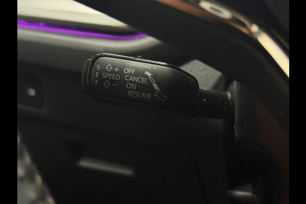 Škoda Octavia Combi 1.5 e-TSI Business KeylessGo Carplay LED Sfeerverlichting