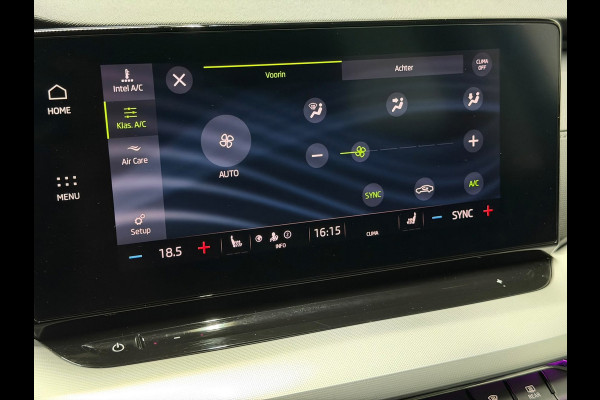 Škoda Octavia Combi 1.5 e-TSI Business KeylessGo Carplay LED Sfeerverlichting