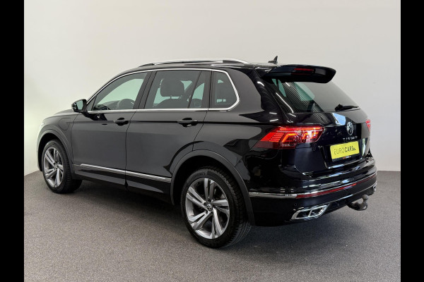 Volkswagen Tiguan 1.4 TSI eHybrid R-Line Business+ Automaat Trekhaak Panoramadak Navigatie IQ Light Stoel en Stuurverwarming Draadloze telefoonlader Digital Cockpit Climate Control Parkeersensoren 19 Inch