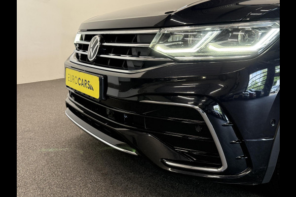Volkswagen Tiguan 1.4 TSI eHybrid R-Line Business+ Automaat Trekhaak Panoramadak Navigatie IQ Light Stoel en Stuurverwarming Draadloze telefoonlader Digital Cockpit Climate Control Parkeersensoren 19 Inch
