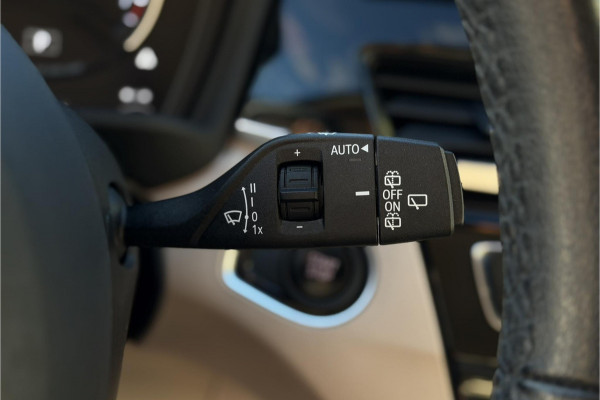 BMW X1 xDrive25e | Leder | Camera | Head-Up | Groot Navi | LED | Elektrische Klep