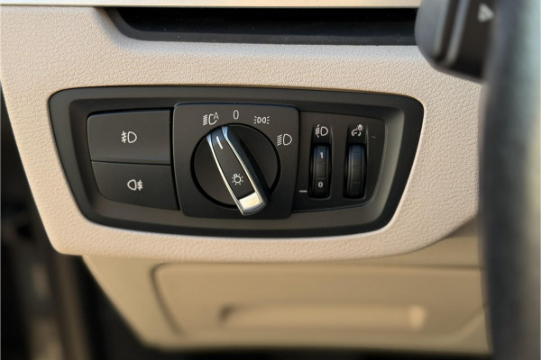 BMW X1 xDrive25e | Leder | Camera | Head-Up | Groot Navi | LED | Elektrische Klep