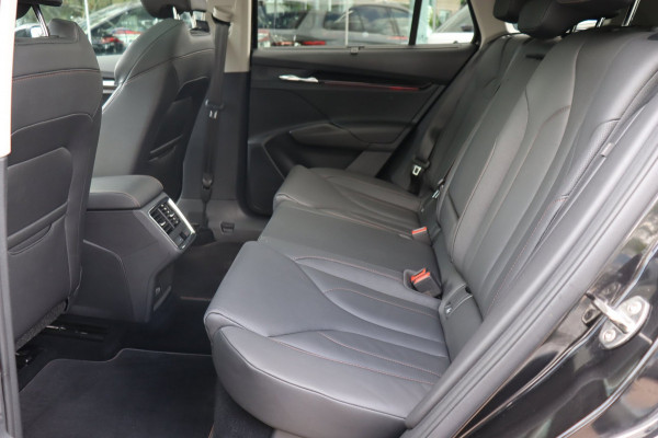 Škoda ENYAQ iV 60 Sportline schuifdak el.trekhaak camera's leer+mem+vw org.NL 93,53% travel assist