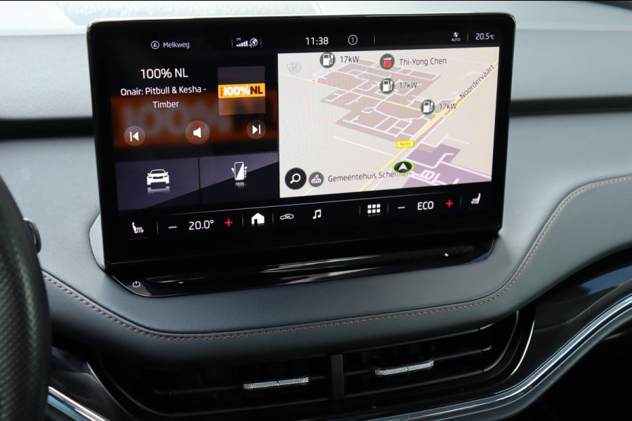 Škoda ENYAQ iV 60 Sportline schuifdak el.trekhaak camera's leer+mem+vw org.NL 93,53% travel assist