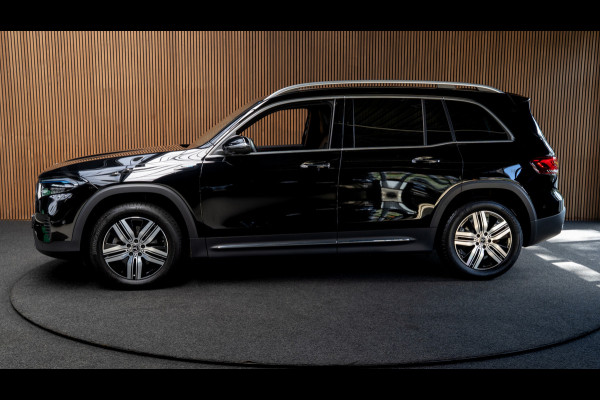 Mercedes-Benz EQB 250 Leer Navi 360° Camera Stoelverwarming PTS LM velgen Zwarte binnenhemel Elektr. bedienbare achterklep BTW auto!  SOH: 96,9%