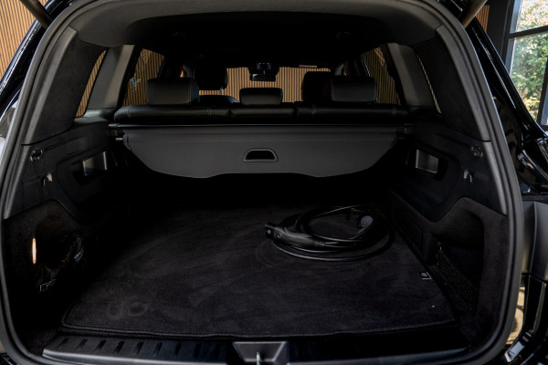 Mercedes-Benz EQB 250 Leer Navi 360° Camera Stoelverwarming PTS LM velgen Zwarte binnenhemel Elektr. bedienbare achterklep BTW auto!  SOH: 96,9%