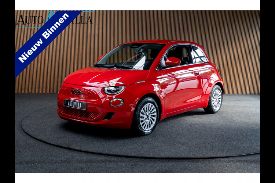 Fiat 500 24 kWh 3- Fase SOH: 93,8% Navi Airco LED Cruise C. Carplay Stoelverwarming LM velgen BTW auto
