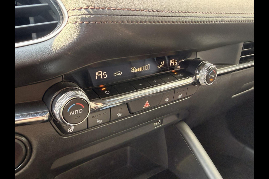 Mazda 3 2.0 e-SkyActiv-X M Hybrid 180 Comfort met Bose | Leer | Achteruitrij Camera |
