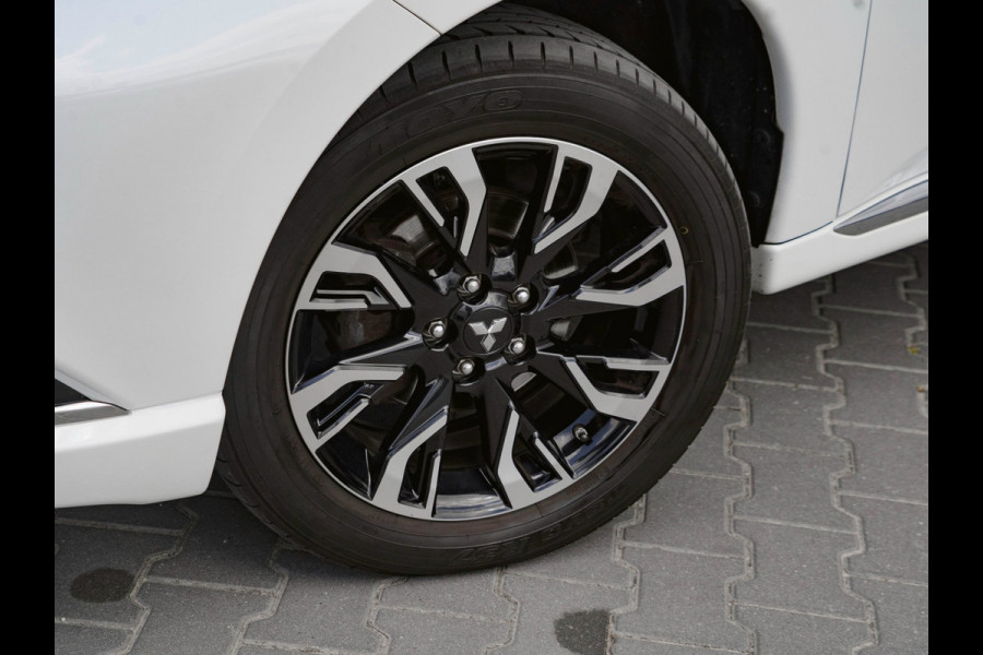 Mitsubishi Outlander 2.0 PHEV Premium | TREKHAAK | PANO | LEDER | 360 CAMERA