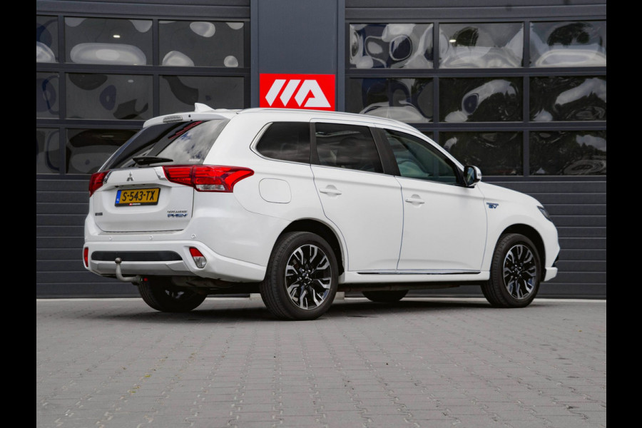 Mitsubishi Outlander 2.0 PHEV Premium | TREKHAAK | PANO | LEDER | 360 CAMERA