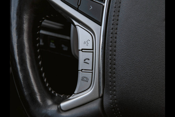 Mitsubishi Outlander 2.0 PHEV Premium | TREKHAAK | PANO | LEDER | 360 CAMERA