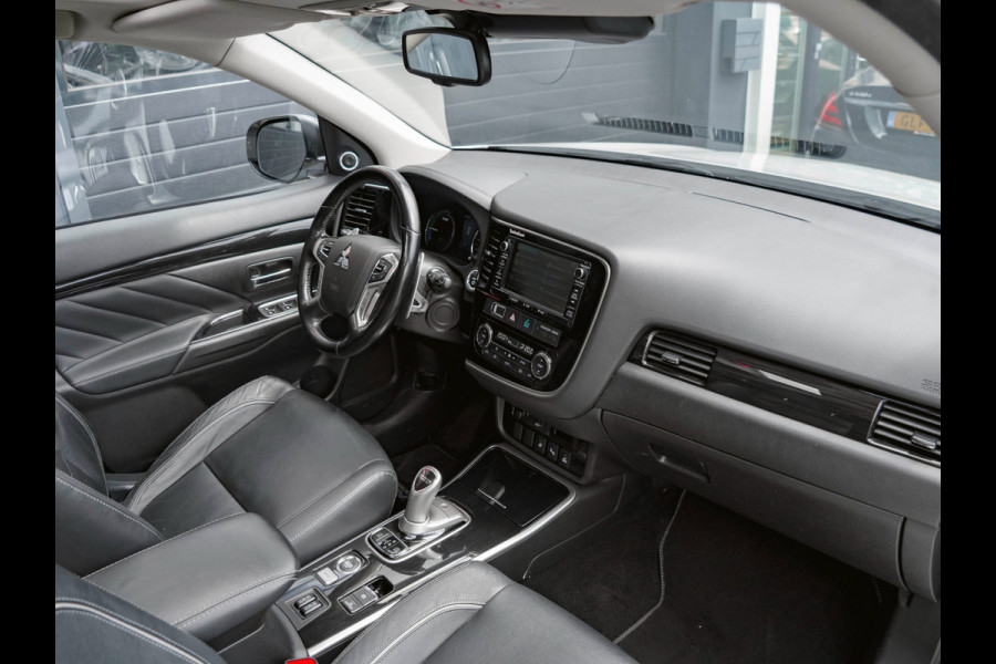 Mitsubishi Outlander 2.0 PHEV Premium | TREKHAAK | PANO | LEDER | 360 CAMERA