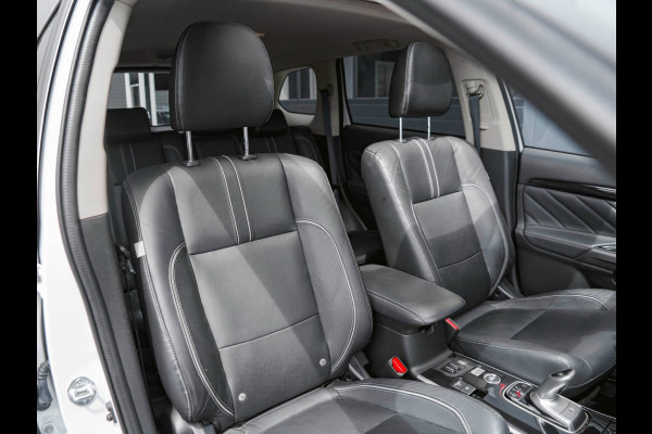 Mitsubishi Outlander 2.0 PHEV Premium | TREKHAAK | PANO | LEDER | 360 CAMERA