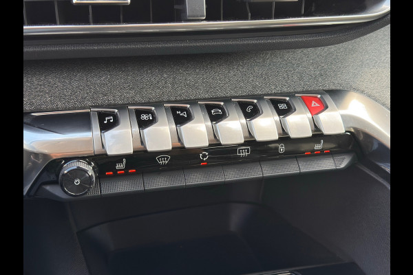 Peugeot 3008 1.2 PureTech AGC Allure / Stoelverwarming / LED