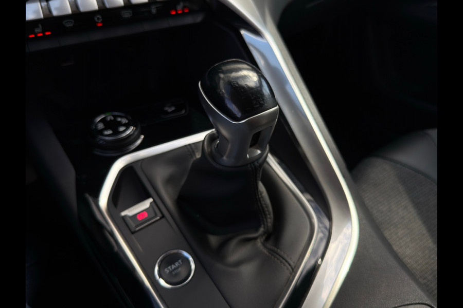 Peugeot 3008 1.2 PureTech AGC Allure / Stoelverwarming / LED