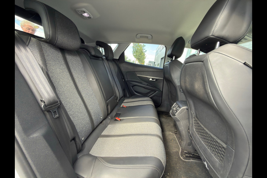 Peugeot 3008 1.2 PureTech AGC Allure / Stoelverwarming / LED