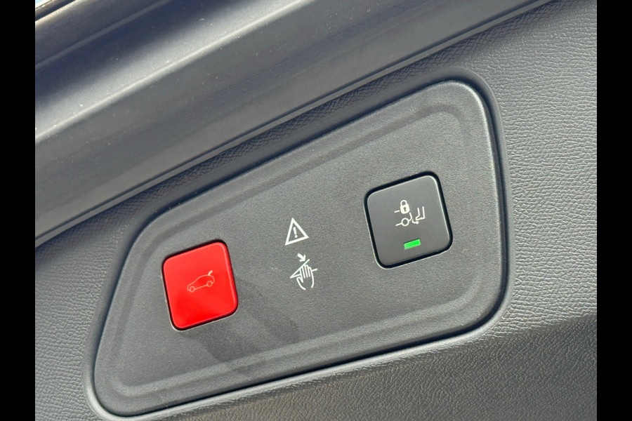 Peugeot 3008 1.2 PureTech AGC Allure / Stoelverwarming / LED