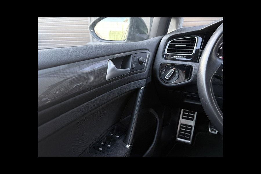 Volkswagen Golf 1.0 TSI Highline|116PK|Carplay|Stoel verw|Clima|ACC|PDC|Navi|Dealer onderh|1e eigenaar|