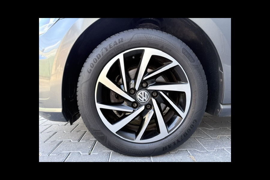 Volkswagen Golf 1.0 TSI Highline|116PK|Carplay|Stoel verw|Clima|ACC|PDC|Navi|Dealer onderh|1e eigenaar|