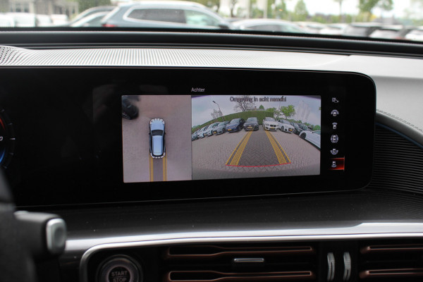 Mercedes-Benz EQC 400 4MATIC Business Solution AMG 80 kWh / Trekhaak / Schuifdak / 360Camera / Head-up / Burmester / Leder / 20'' / Matrix LED / CarPlay / Dodehoek / DAB / ACC