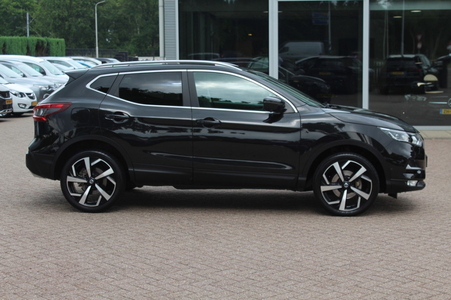 Nissan QASHQAI 1.2 Tekna / Trekhaak / Panoramadak / 360Camera / 19'' / Navigatie / Keyless / Stoelverwarming / DAB / Cruise Control
