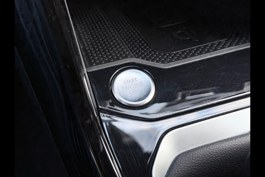 Volkswagen T-Roc 1.5 TSI 3xR-Line Pano/Keyless/Camera