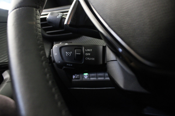Peugeot 2008 1.2 PureTech 130 Allure