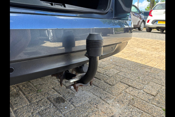 Renault Mégane Estate 1.3 TCe Limited | Trekhaak | Parkeersensoren | Bluetooth | Navi