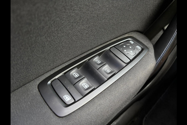Renault Mégane Estate 1.3 TCe Limited | Trekhaak | Parkeersensoren | Bluetooth | Navi