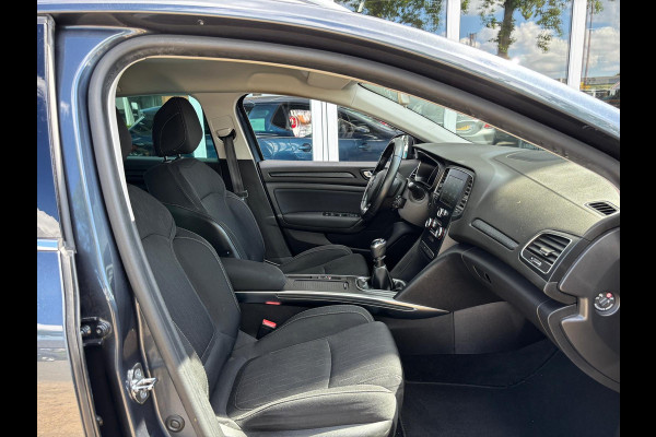 Renault Mégane Estate 1.3 TCe Limited | Trekhaak | Parkeersensoren | Bluetooth | Navi